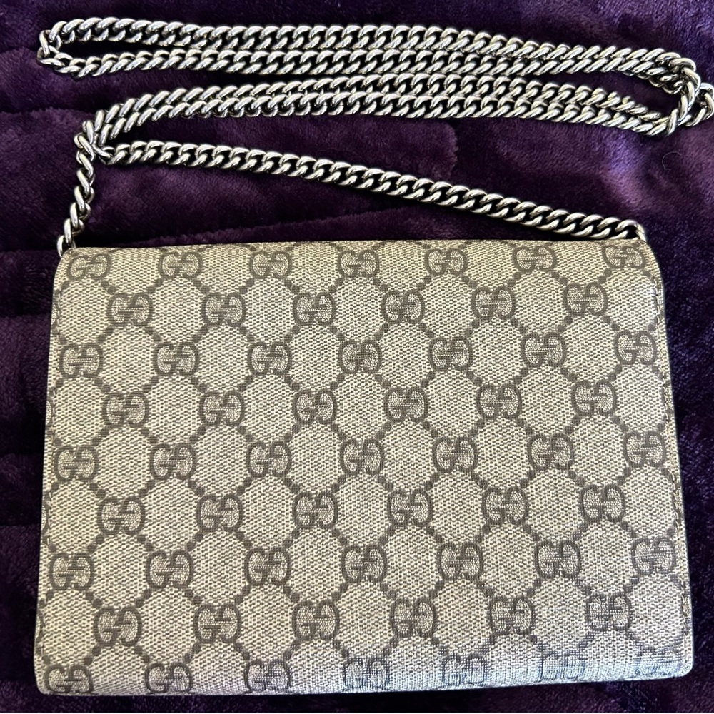 GUCCI WALLET ON A CHAIN W/ 25” Drop ~ Dionysus GG Supreme * Great Condition - Picture 3 of 5